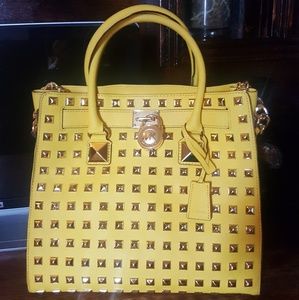 🔥SOLD🔥SOLD🔥Michael Kors Xlarge Studded Handbag